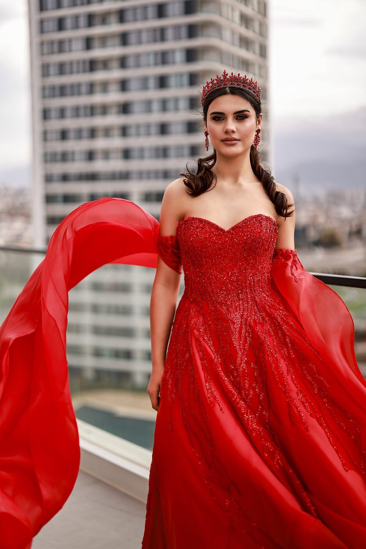 Cristina Straplez Yaka Entegre Kol Detaylı Prenses Abiye - The Bride's Bliss