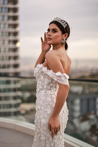 Emma Düşük Kol Üç Boyut Dantelli Balık Gelinlik - The Bride's Bliss